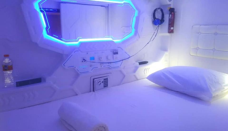 Hotel Shakti Capsule バンドゥン エクステリア 写真