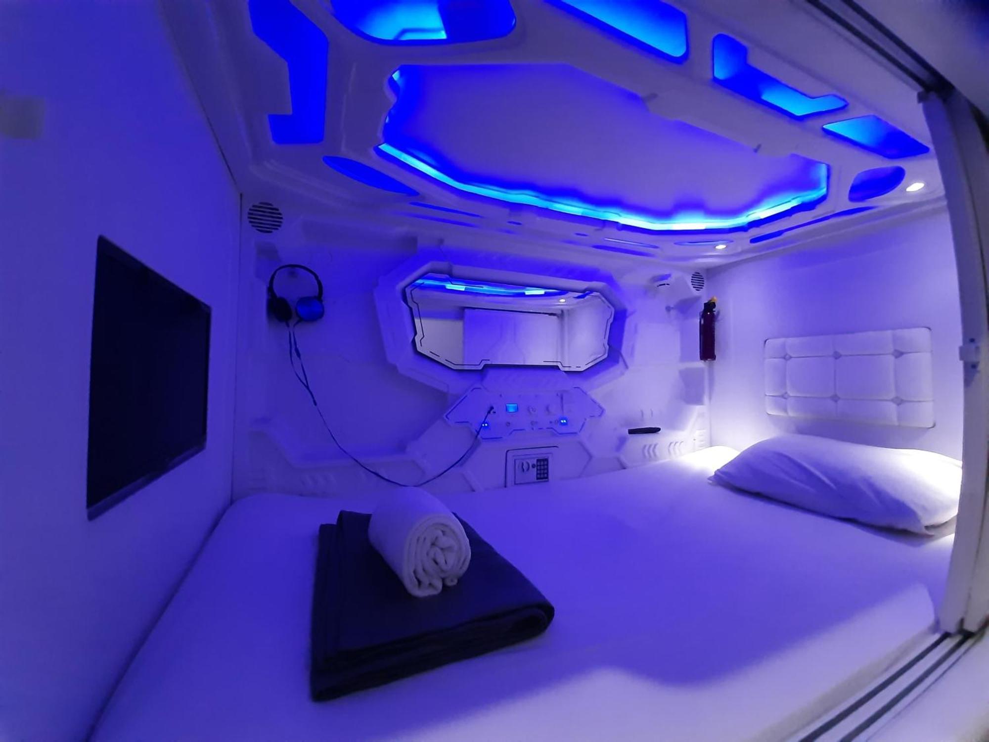 Hotel Shakti Capsule バンドゥン エクステリア 写真